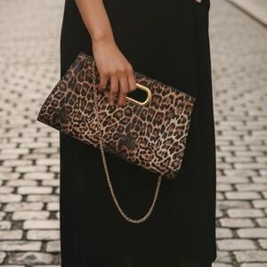 Chic Leopard Print Shoulder Bag NWT